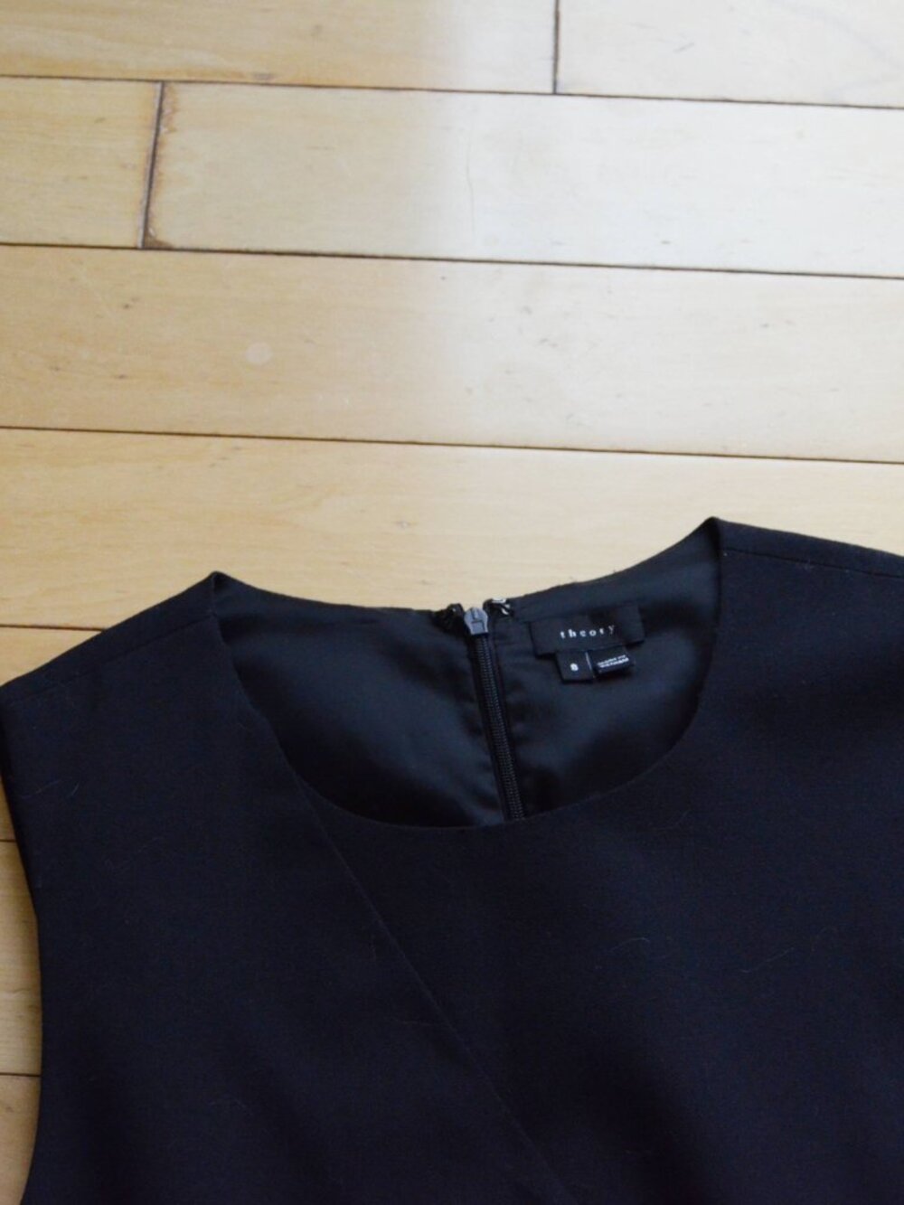 Theory Faux Wrap Black Wool Shift Dress Size 8 - Picture 2 of 10